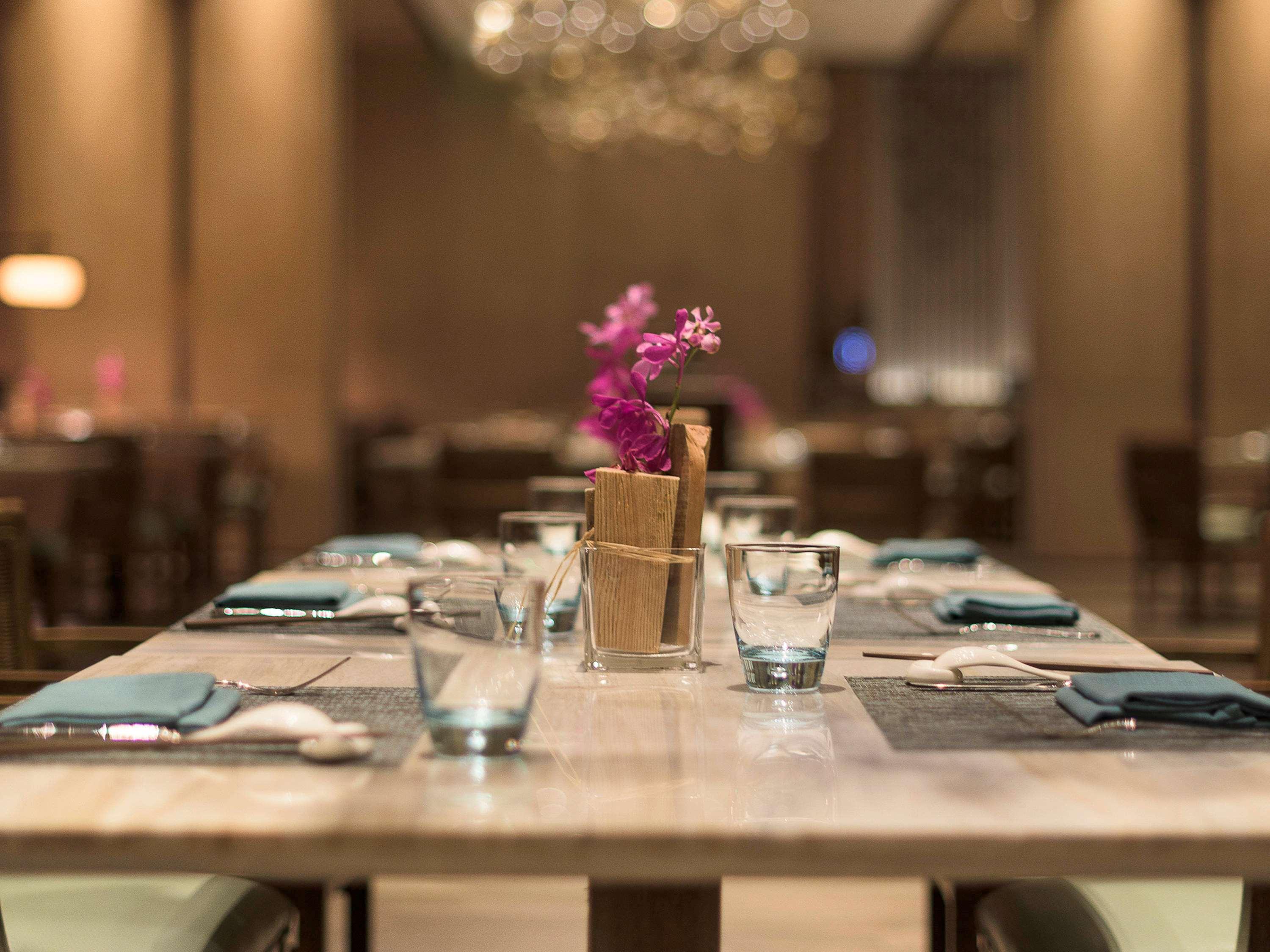 Novotel Shanghai Clover Экстерьер фото