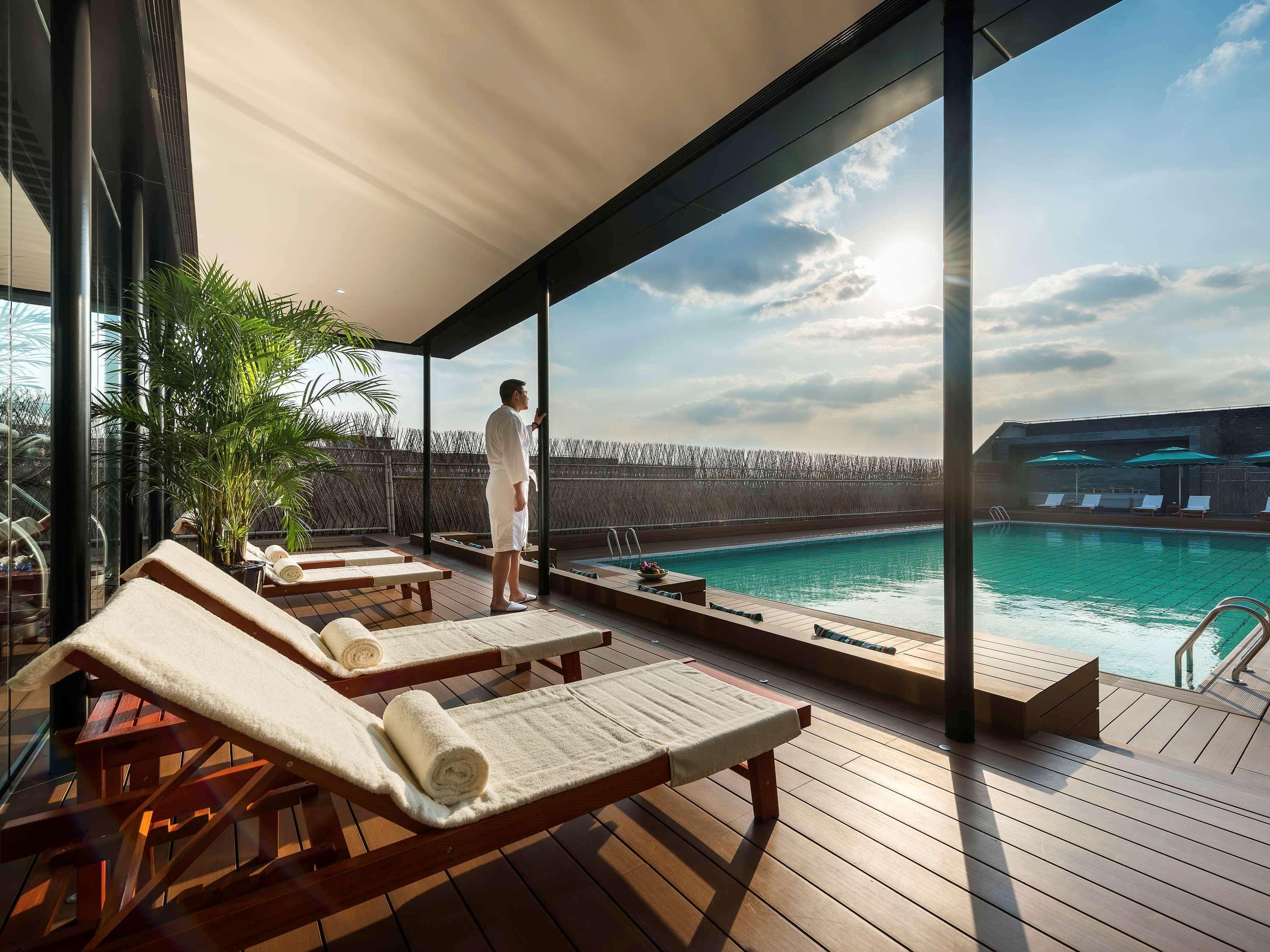 Novotel Shanghai Clover Экстерьер фото